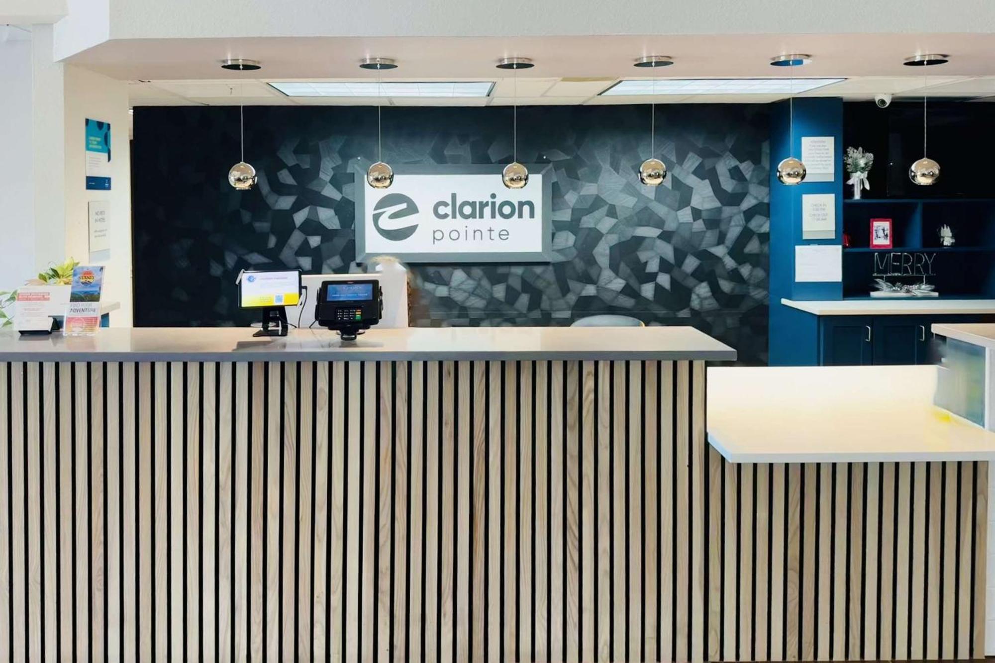 Отель Clarion Pointe Albemarle Экстерьер фото