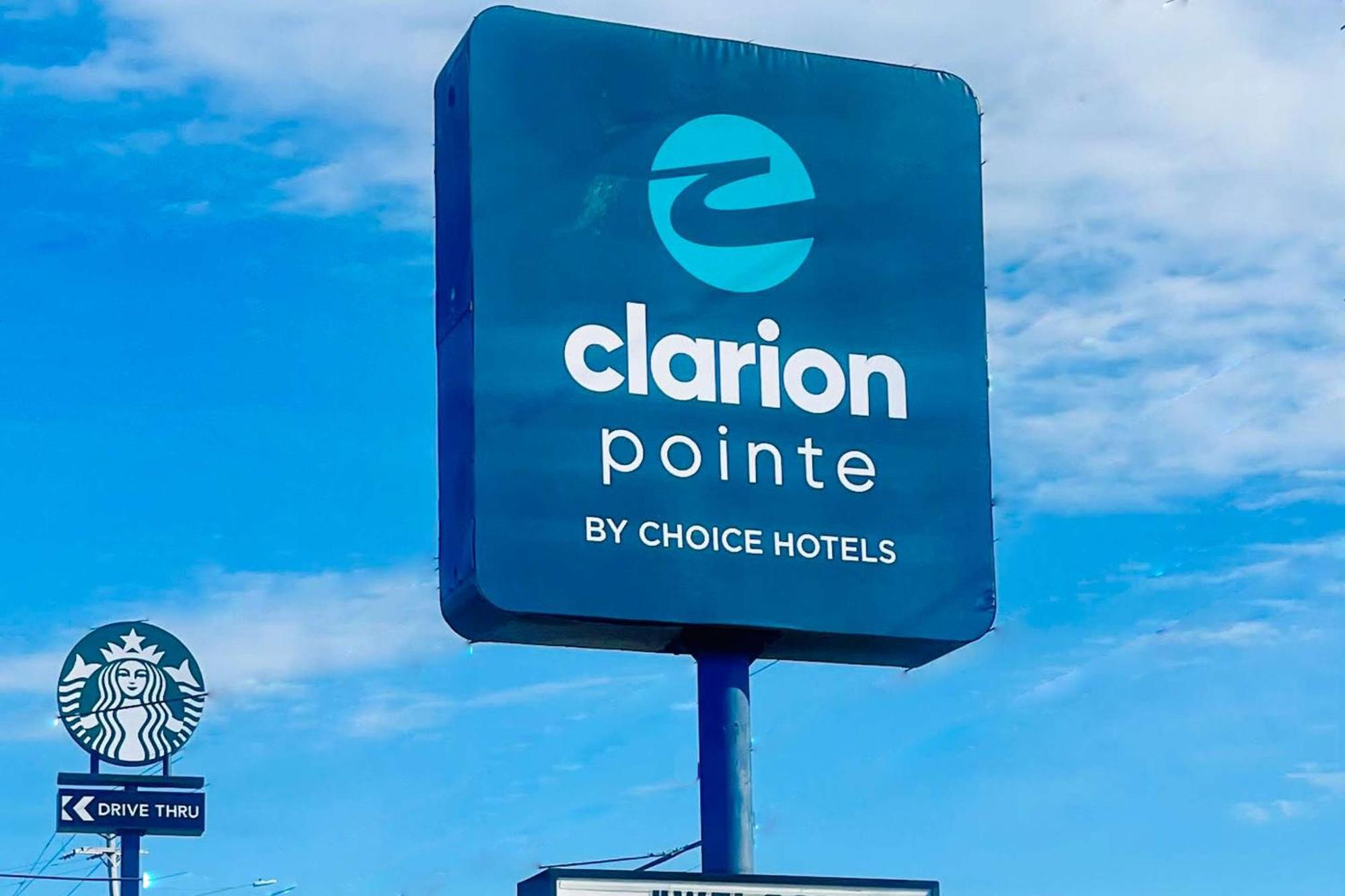 Отель Clarion Pointe Albemarle Экстерьер фото
