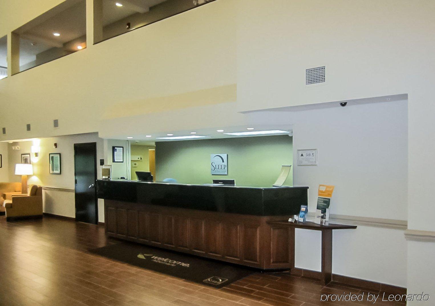 Отель Clarion Pointe Albemarle Экстерьер фото